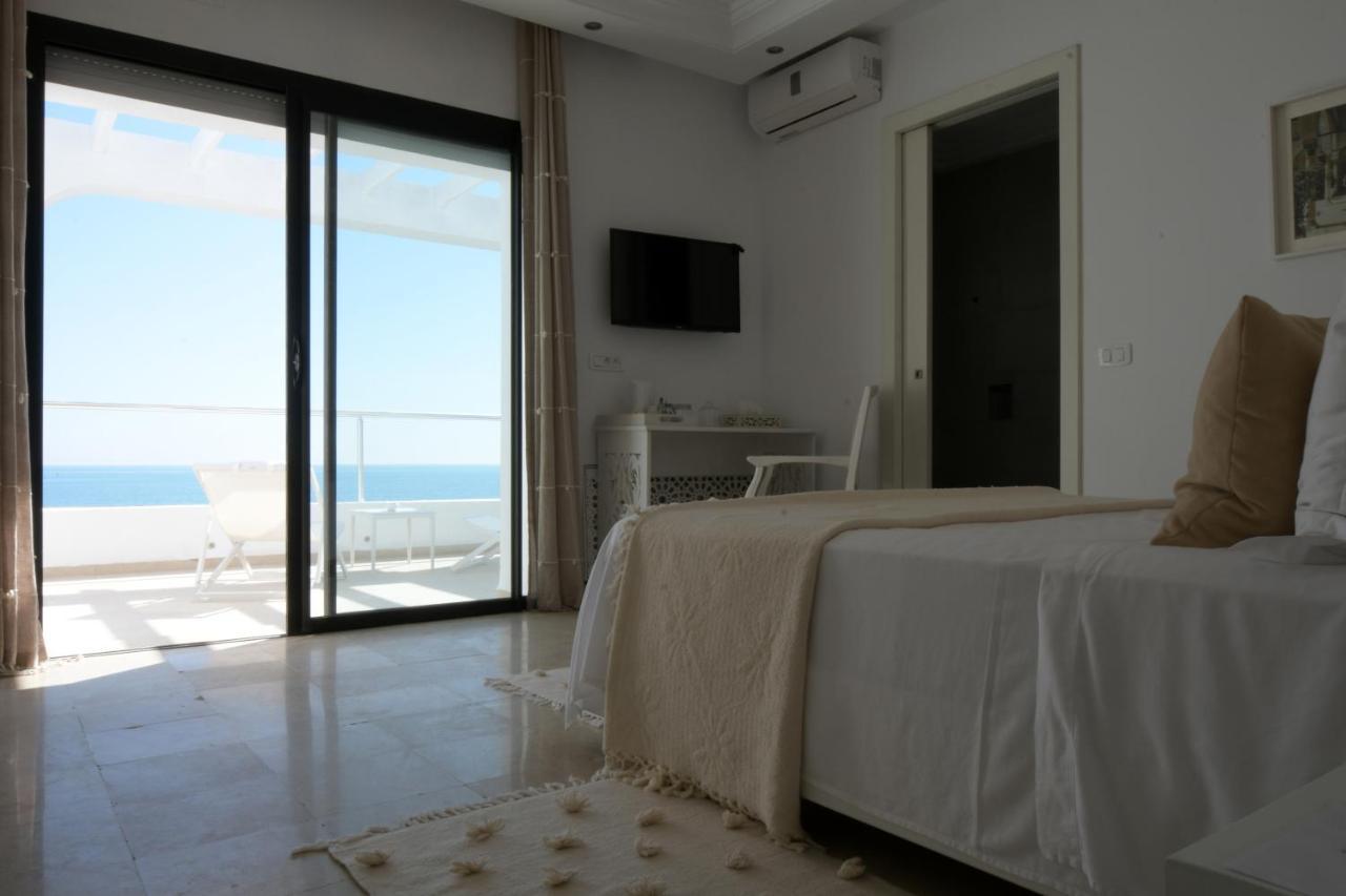 Dar Corniche La Marsa (Adults Only) Hotel Bagian luar foto