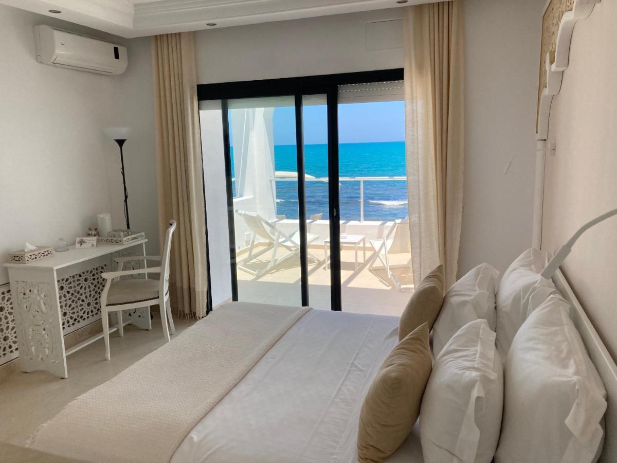 Dar Corniche La Marsa (Adults Only) Hotel Bagian luar foto