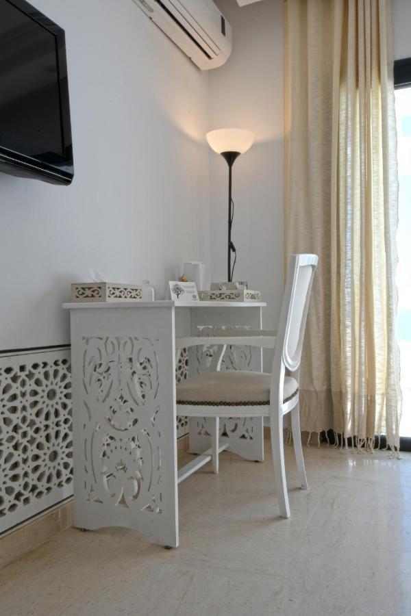 Dar Corniche La Marsa (Adults Only) Hotel Bagian luar foto